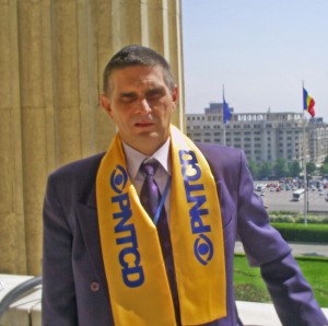 Marius Albin Marinescu, semnatarul articolului, membru PNȚCD din ianuarie 1990.