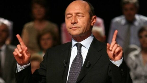   Nu știm dacă Traian Băsescu va candida sau nu. Chiar dacă însăși Elena Udrea a scris pe Facebook despre […]